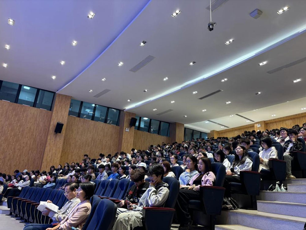 学校召开学生质量信息员工作大会